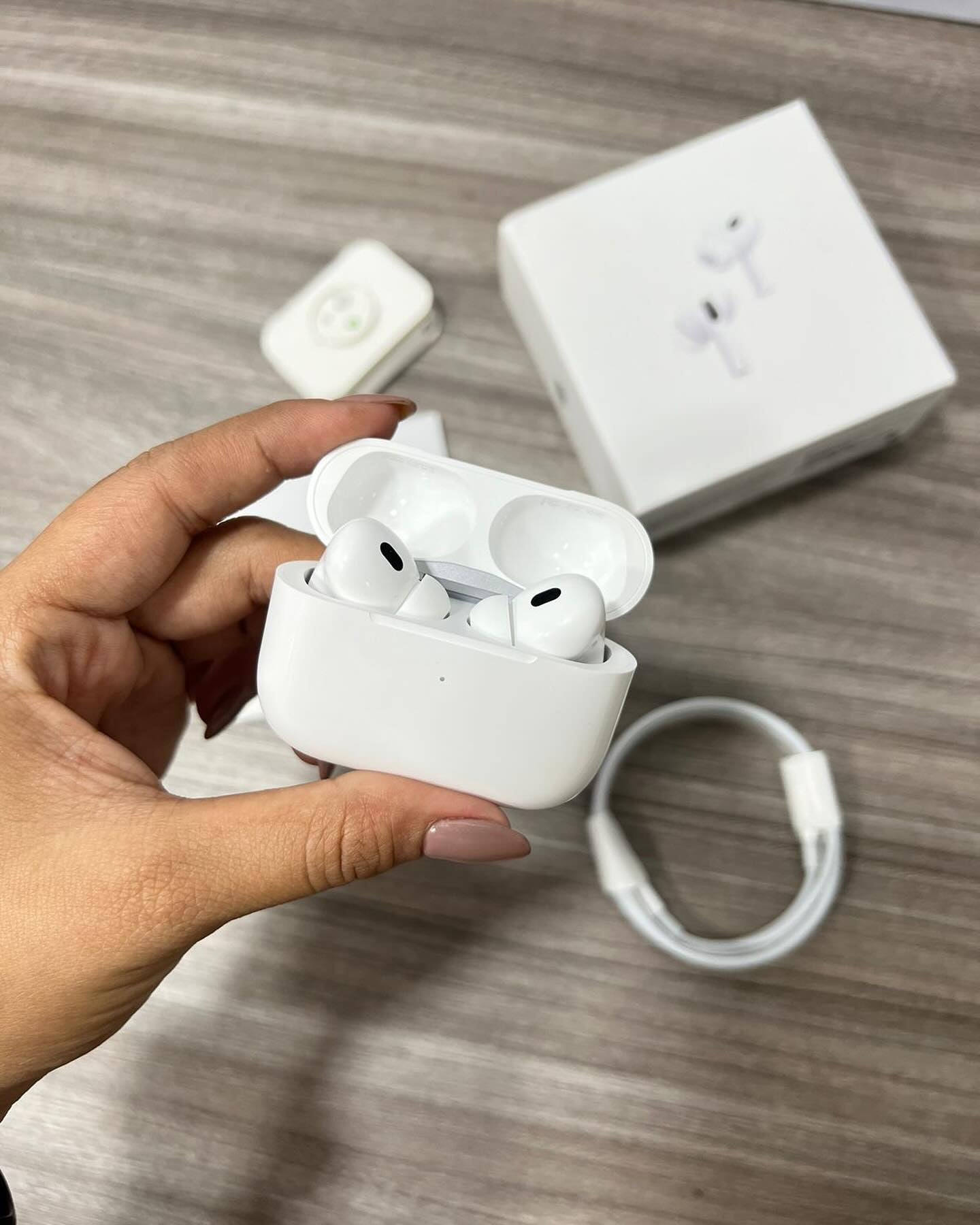 AUDIFONOS AirPods Pro 2